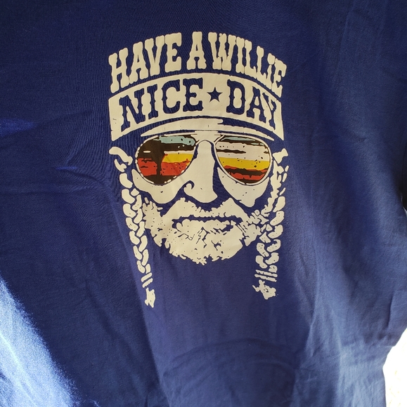 Brand new Willie Nelson T-shirt - Picture 7 of 8